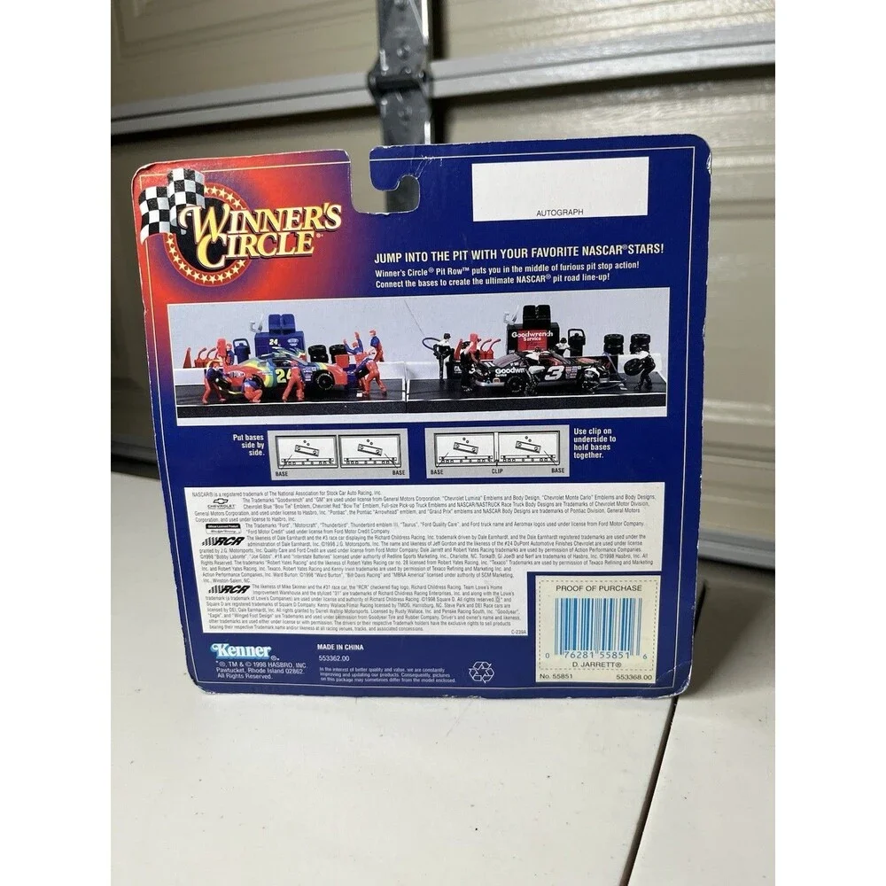 Dale Jarrett #88- Winners Circle Nascar Pit Row Series 1998 NEW